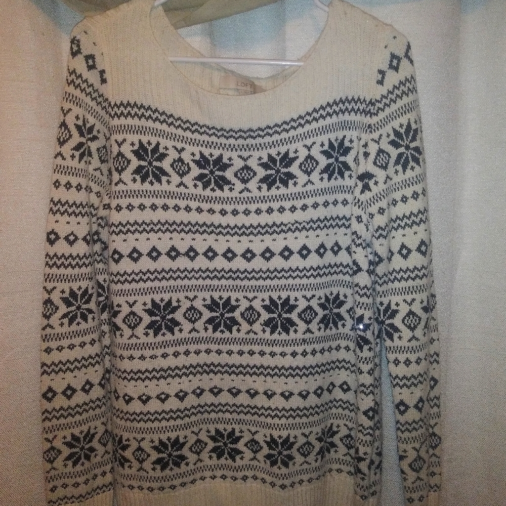 Women's sweater
